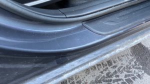 Защита лакокрасочного покрытия порогов бронеплёнкой