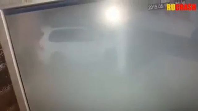 Porsche разбил accident смотреть онлайн