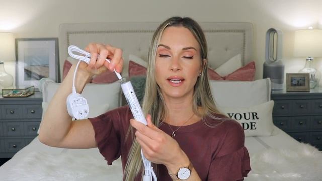 CURRENTBODY LED LIGHT THERAPY MASK | DEMO смотреть онлайн