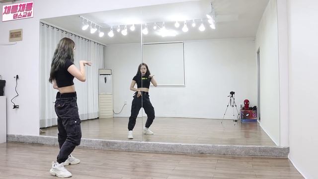 [Tutorial]에버글로우(EVERGLOW) 'DUN DUN' 안무 배우기 Dance Tutorial Mirror Mode смотреть онлайн