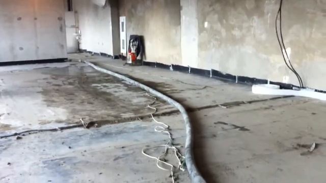 5_Укладка смеси при полусухой стяжке пола смотреть онлайн