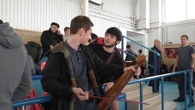 Музыкант, борец Ашот Гугулян из команды Сочи на соревнованиях в Гулькевичи. смотреть онлайн