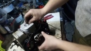 Замена поршневой группы на партнёр 350,паулан.mp4