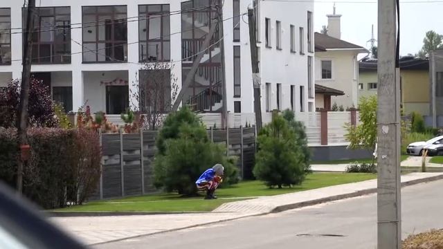 СЛЕДИМ за КЛОУНОМ А4 24 Часа ! а4 новые серии смотреть онлайн