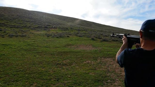 Сако стреляет из Сайги смотреть онлайн