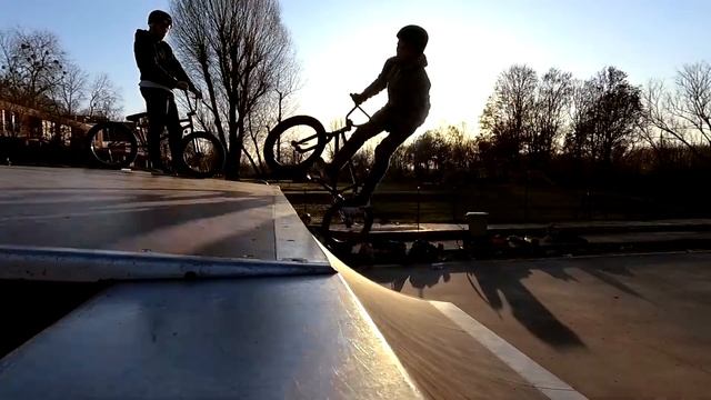 ONE DAY RIDE BMX SKATEPARK WYSPA | POZNAN | POLAND смотреть онлайн