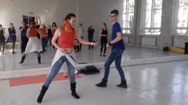 Бачата Доминикана от Нечаевых Славы и Яны смотреть онлайн