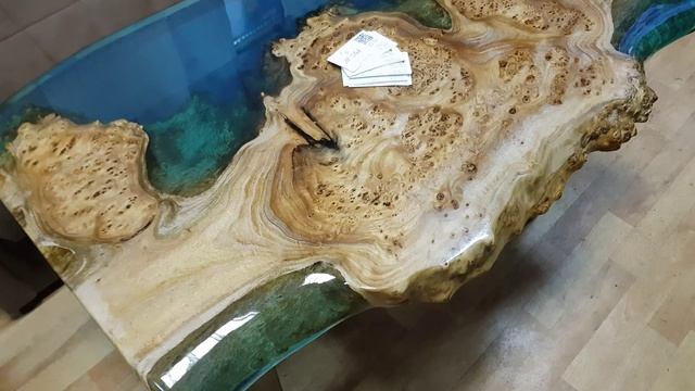 Дизайнерский журнальный столик