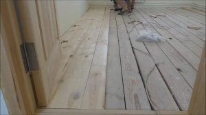 Укладка половой доски. Как сделать деревянный пол на мансарде своими руками