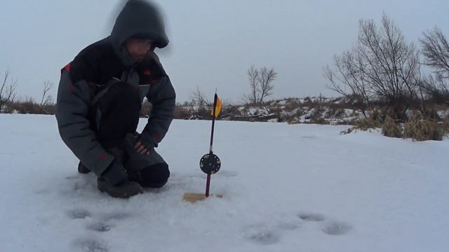 ПЕРВАЯ зимняя рыбалка 2021 смотреть онлайн