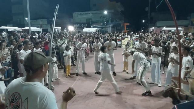DANÇA DE CAPOEIRA NO 1°FESTIVAL AFRODESCENDENTE EM CUSTÓDIA PERNAMBUCO BRASIL смотреть онлайн