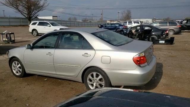 TOYOTA CAMRY Year: 2005 VIN: 4T1BF30K45U108708 смотреть онлайн
