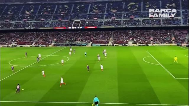 Рафинья снова тащит  Барселона - Севилья 3:0