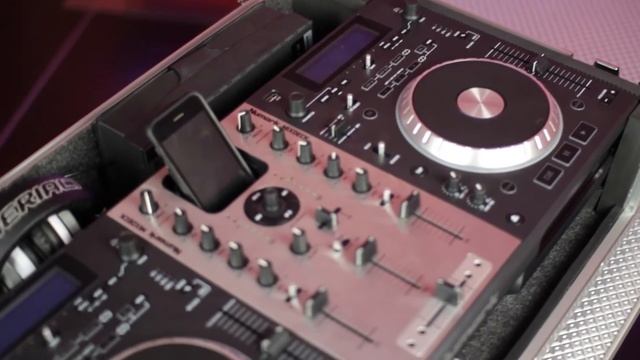 Numark Mixdeck Quad / Mixdeck DJ Controller Odyssey Case ( FZMIXDECK) смотреть онлайн