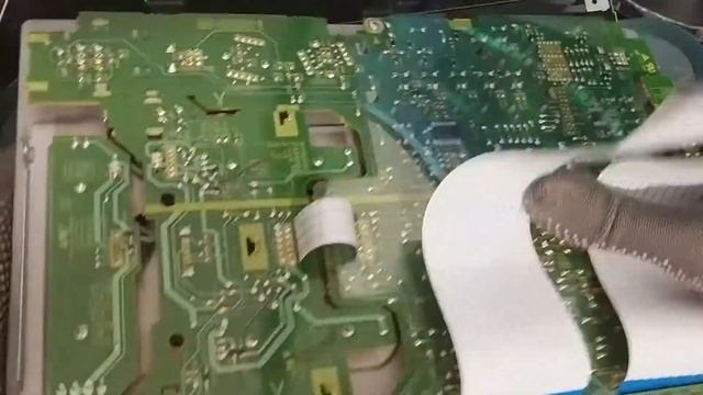 Микшерный пульт Pioner DJM 400. Есть ли в нем ценные радиодетали, золото и приемные детали? смотреть онлайн