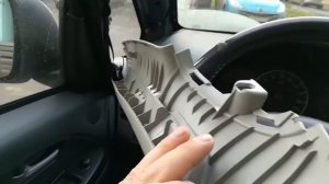 Снятие накладок передней стойки SUZUKI SX4