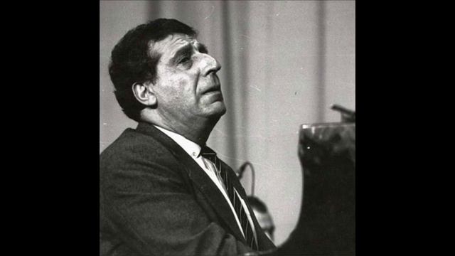 Arno Babajanyan-Prelude and Vagharshapat Dance смотреть онлайн