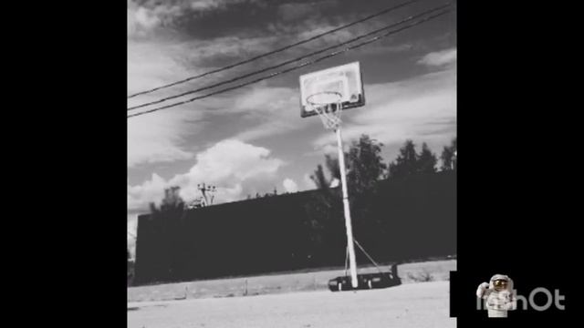 я стёр ногу до крови. Батскетбол смотреть онлайн