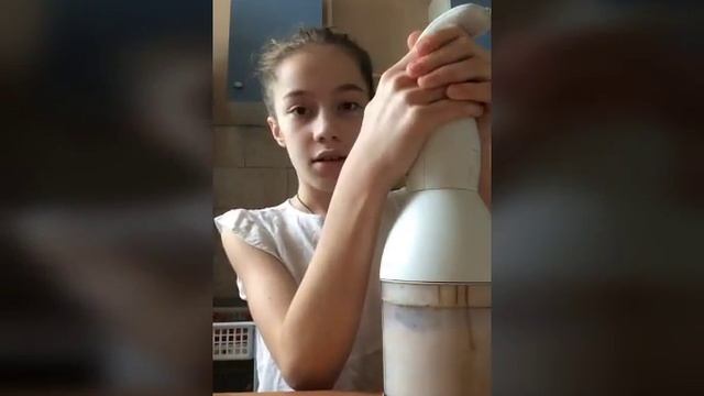 Как сделать коктейль из фруктов?) вкусно и очень просто ?? смотреть онлайн