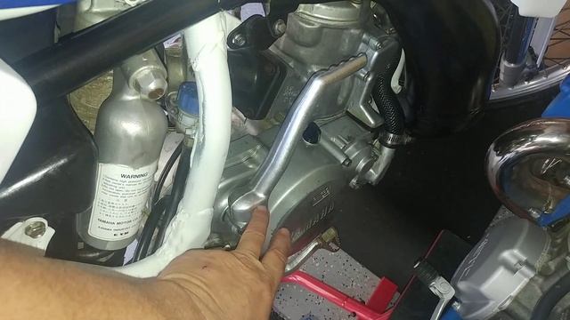 Yamaha YZ250WR Suzuki RM250 MX old dirt bike reviews by Florida Realtor Jorge Gutierrez. смотреть онлайн