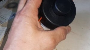 Триммер Bosch EasyGrassCut 23  замена шпули.