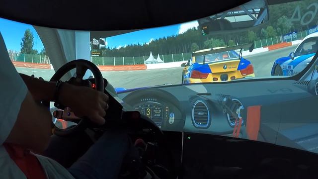 I crashed Ayrton Senna’s McLaren ! - Exploring SIMs - Ep1 смотреть онлайн