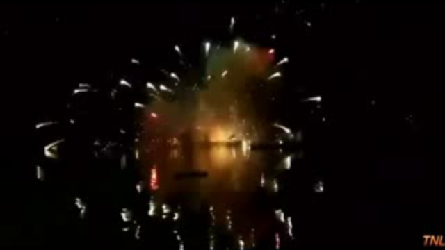 Подборка курьезов с фейерверками. смотреть онлайн