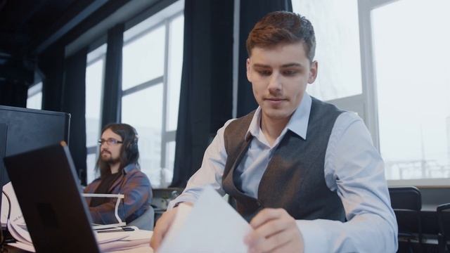 НЕЙРОСЕТЬ создает сайты. ВЕБ-ДИЗАЙН не нужен в 2023 году? смотреть онлайн