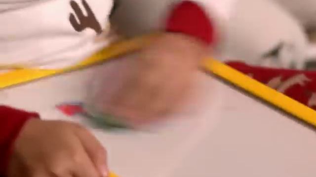 Crayola Holiday Gifts смотреть онлайн