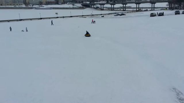 VLOG КАТАЕМСЯ НА ВАТРУШКЕ И РАЗВЛЕКАЕМСЯ НА ГОРКЕ смотреть онлайн