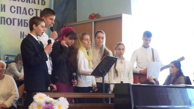 "Эта песня хвалы, словно птица парит, в небесах"-групповое пение.21,04,2019 смотреть онлайн