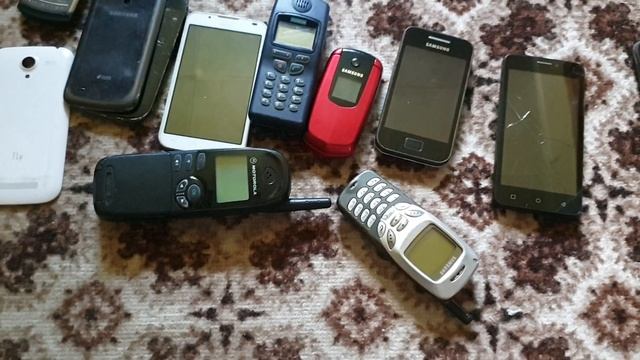 Посылка от "Помойного лиса" для "Помойного рыся" - 4кг телефонов смотреть онлайн