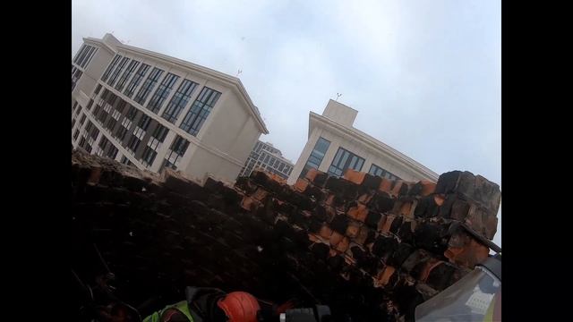 Падение альпиниста при демонтаже дымовой трубы. смотреть онлайн