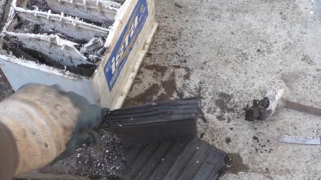 Разборка автомобильного аккумулятора смотреть онлайн