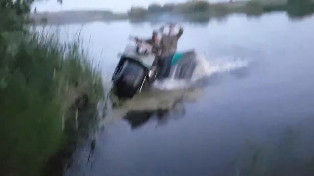 Кишкотряс по воде смотреть онлайн