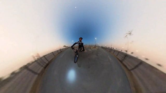 One way Ride in the morning with Insta 360 one X2 shots смотреть онлайн