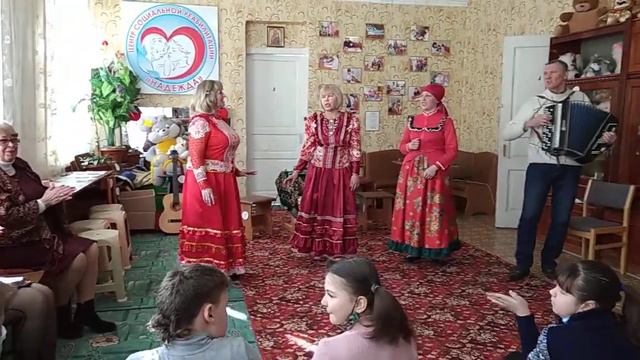 "Казачок родился на свет" - Народный казачий клуб "АЮШКА" рук. Раиса Ткач. смотреть онлайн