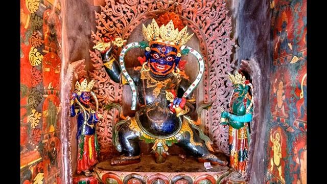 Om vajra pani hum - vajrapani mantra смотреть онлайн