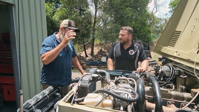 This week at Mr Landcruiser #13 - The Croc Hunter, some Dodgy Imports and Paul booped his 60 Series смотреть онлайн