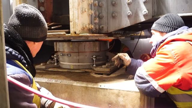 Опускание пролётного строения на опорные части смотреть онлайн