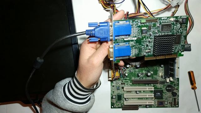 Возвращаем к жизни ретро компьютер. Первый запуск. Часть 1 смотреть онлайн