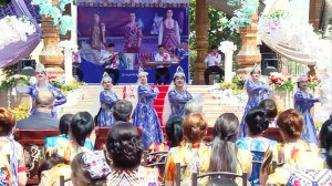 Национальная одежда Таджикистана: секреты изготовления и скрытые смыслы узоров