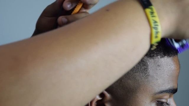 Barber Tutorial: Drake Haircut with Part смотреть онлайн