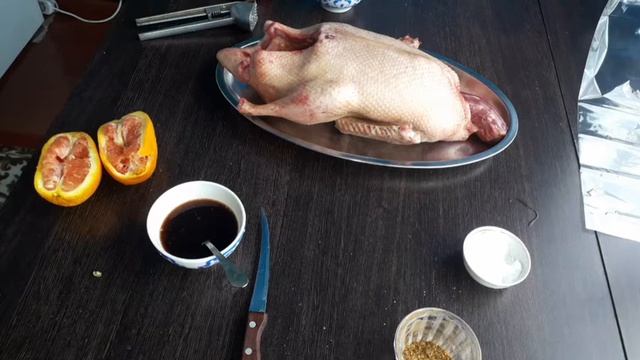 Зажаренная утка в рукаве.Самый простой и очень вкусный рецепт. смотреть онлайн
