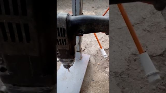 Сверлильный станок своими руками за 2 часа!!!