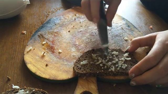 Домашняя кухня-Как приготовить бутерброды с колбасой и помидорами. смотреть онлайн