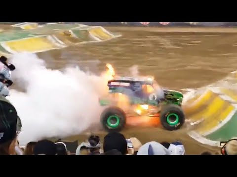 Monster Jam САМЫЕ БЕЗУМНЫЕ ПОЖАРЫ