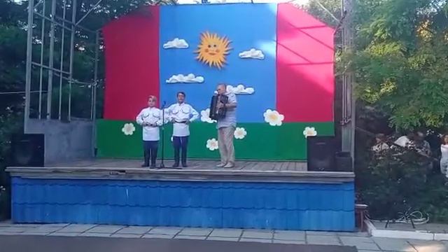 Максим и Александр Ткачевы. «Ойся, ты ойся» смотреть онлайн
