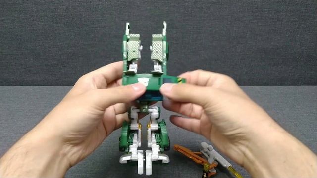 Обзор трансформера Hoist - Deluxe - Back Road Brawl - Revenge of the Fallen. Музей Р-ТФ. смотреть онлайн