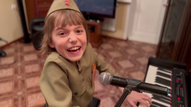 КАШТАНОВ СЕМЁН. «ТРИ ТАНКИСТА»